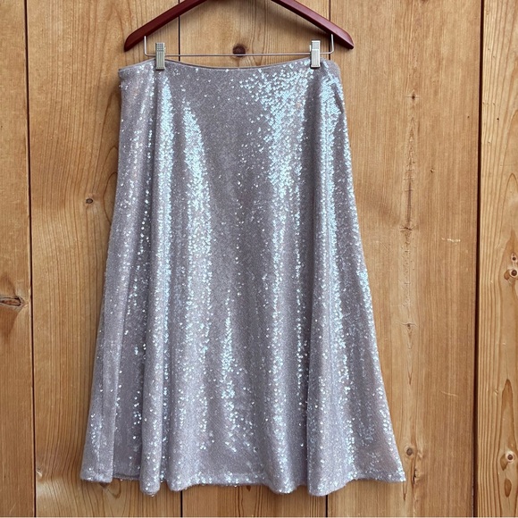 NWOT Vince  Camuto Sequin Bias Cut A-Line High-Rise Midi Skirt Size Large - Picture 1 of 4